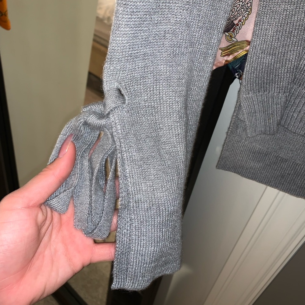 MOSSIMO • Sweater - Picture 9 of 9